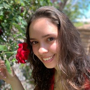 Meet your Posher, Maria